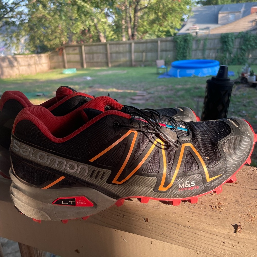 Salomon Speedcross trail running shoes size 11